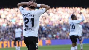 Valencia CF’s Vazquez (L) reacts during a Spanish LaLiga soccer match between FC Barcelona and Valencia FC at Camp Nou stadium in Barcelona, Spain, 05 March 2023. EFE/ Alejandro Garcia