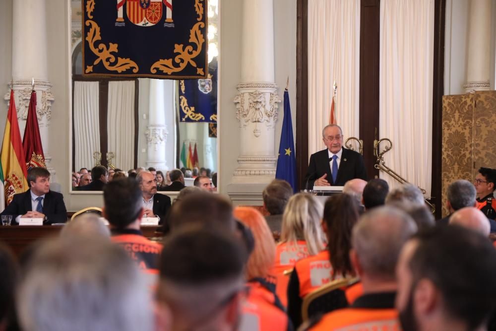 Reconomiento a los voluntarios de Protección Civil.