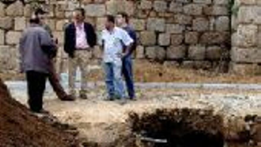 Los arqueólogos buscan la muralla de la ciudad medieval