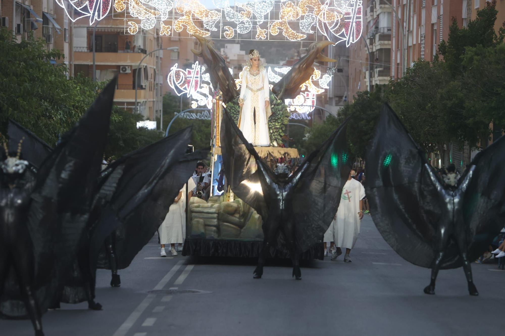 Entrada Cristiana moros Altozano, en imágenes