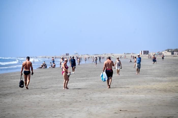 Ambiente de Playa del Inglés en plena fase 2