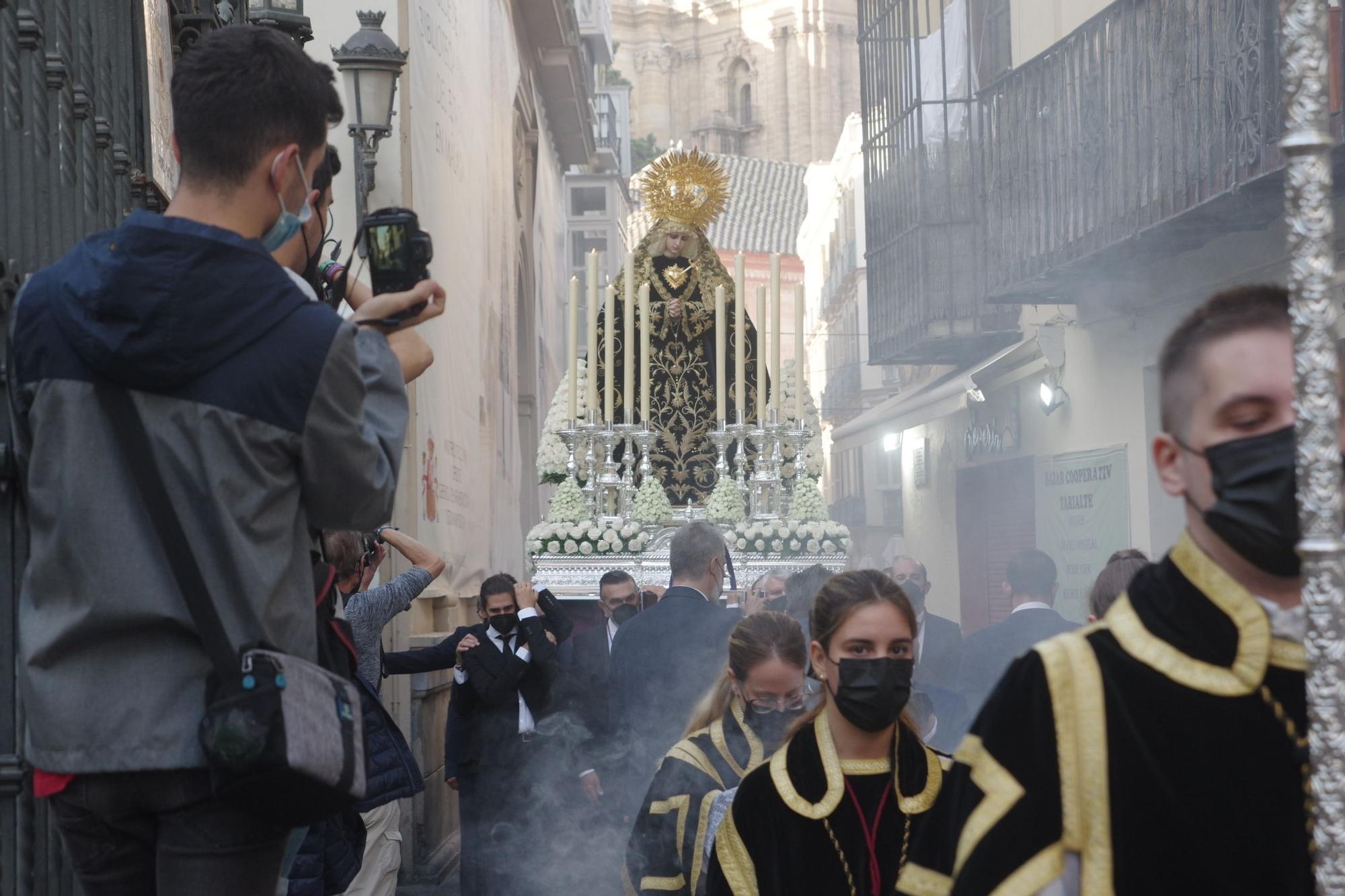 La Virgen del Amor Doloroso sale en procesión por su feligresía