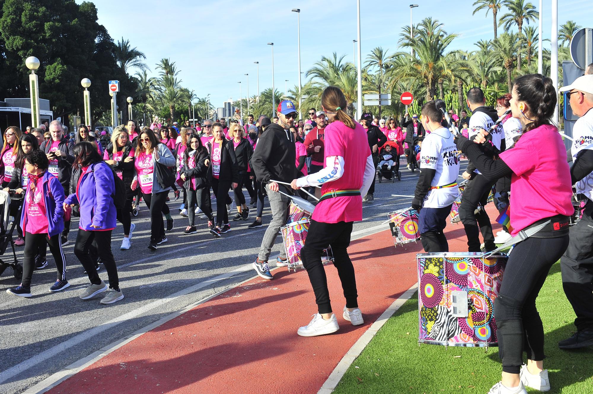 Más de 8.000 solidarios con el cáncer de mama en Elche