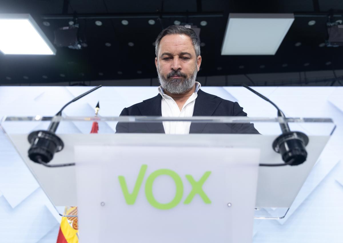 L’únic conseller extremeny de Vox es rebel·la i es queda al Govern