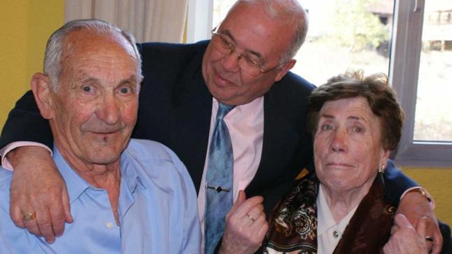 Genaro Rodríguez, Fermín García y Celerina Lorenzo, en San Martín.