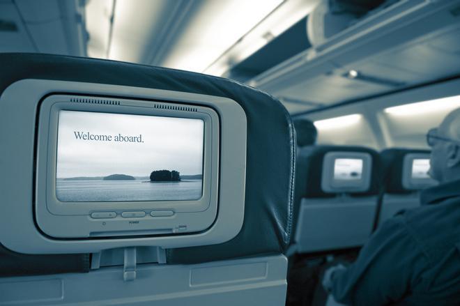 Cada avión es un mundo, y la comodidad pasa también por tener tu propia pantalla.