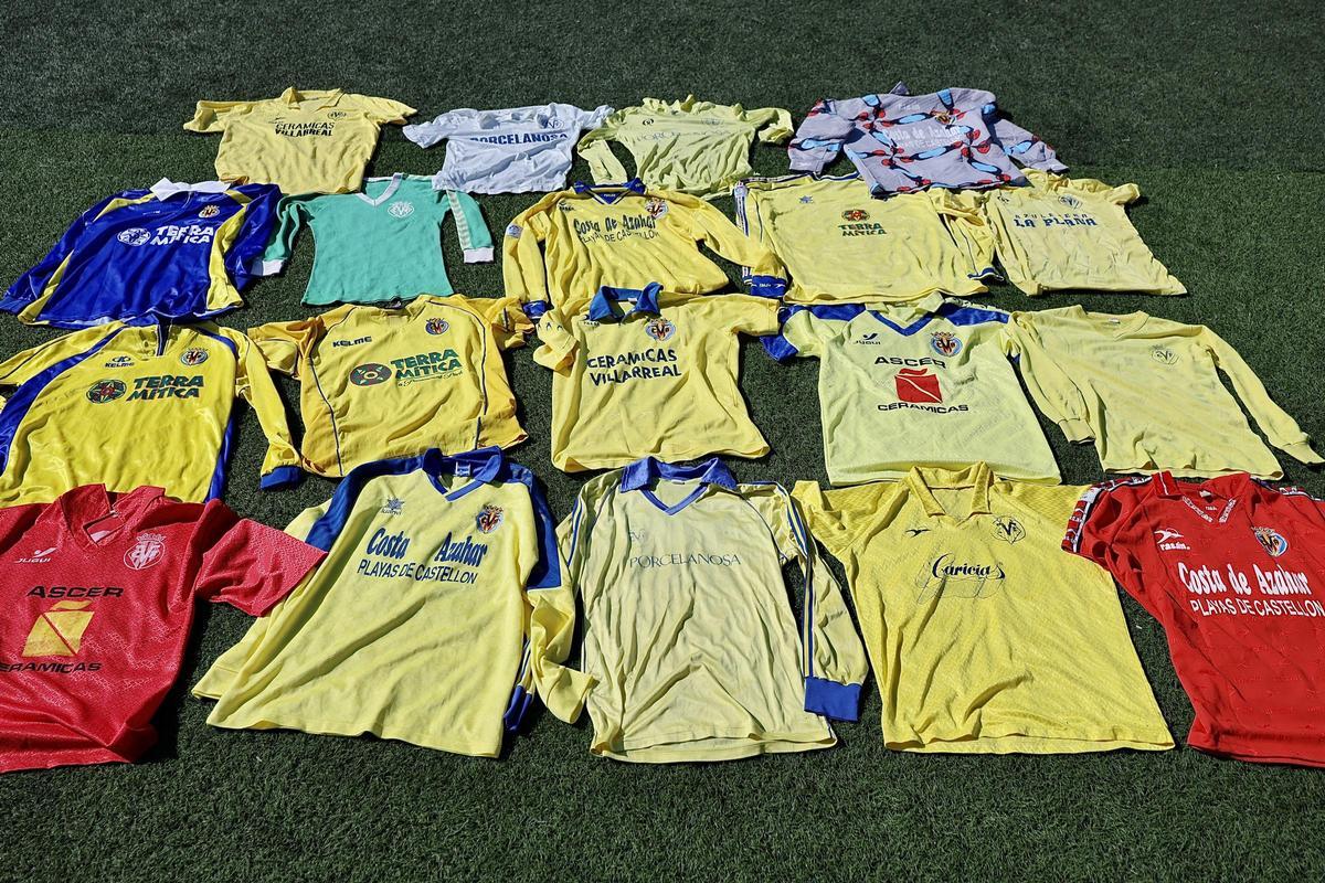 Galería | Las mejores imágenes de la espectacular colección de camisetas retro del Villarreal de Josep Cabrera