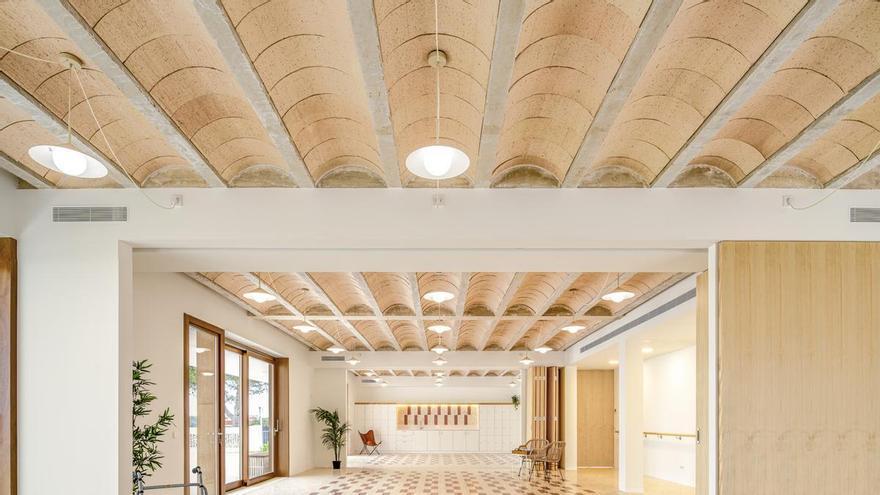  de Baleares optan a los premios de los Colegios de Arquitectos de España: de la regeneración de la Playa de Palma al Club de Mar