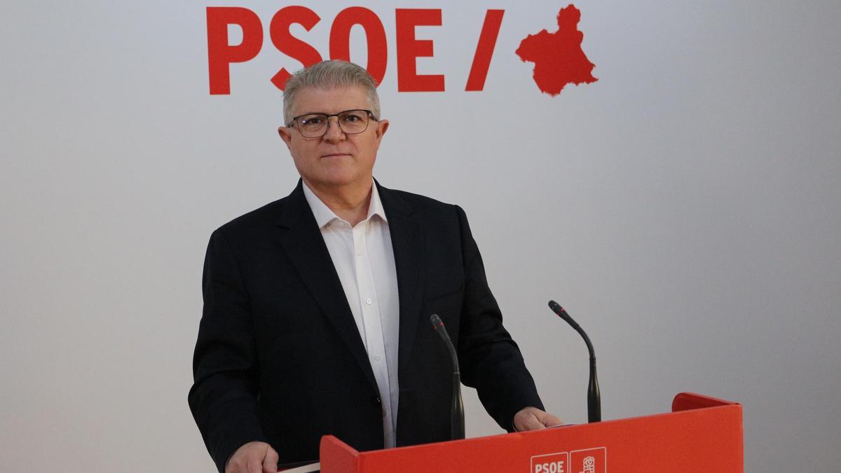 El socialista José Vélez.