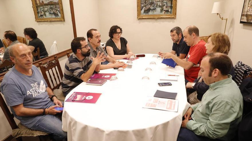 Primer contacto del PSOE y Cambia Avilés para formar gobierno: eluden las discrepancias y muestran &quot;optimismo&quot;