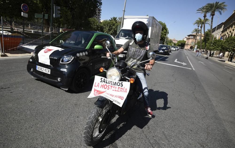 Los hoteleros toman Murcia para protestar contra las medidas del Gobierno regional