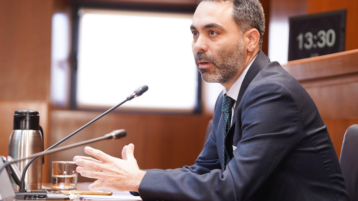 El director general de APRESCO han intervenido esta mañana en la Comisión de Comparecencias Ciudadanas del Parlamento aragonés