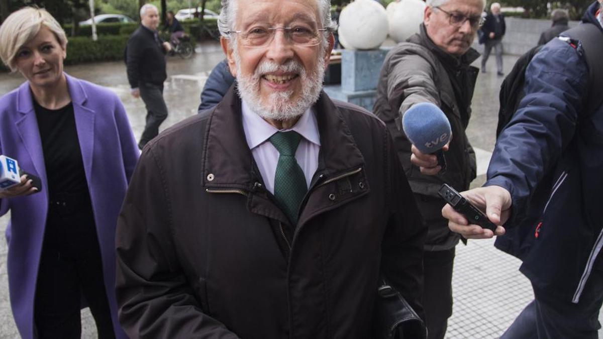 El ex vicealcalde de Valencia Alfonso Grau accede a la Ciudad de la Justicia, en 2019.