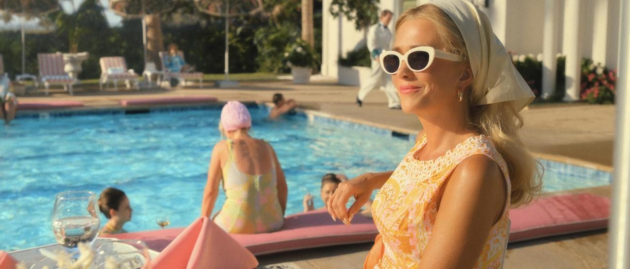 Kristen Wiig en &#039;Palm Royale&#039;.