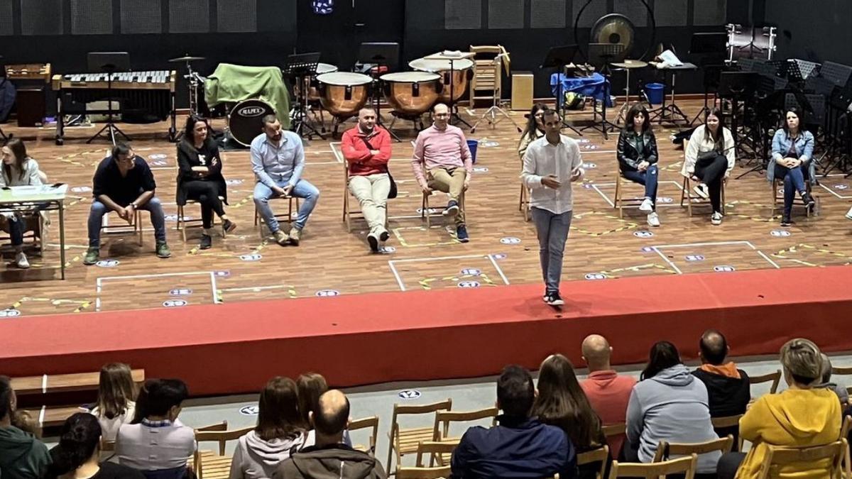 Presentación del curso en el 
auditorio.