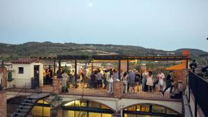 Terraza de la bodega Gramona, en Sant Sadurní d’Anoia.