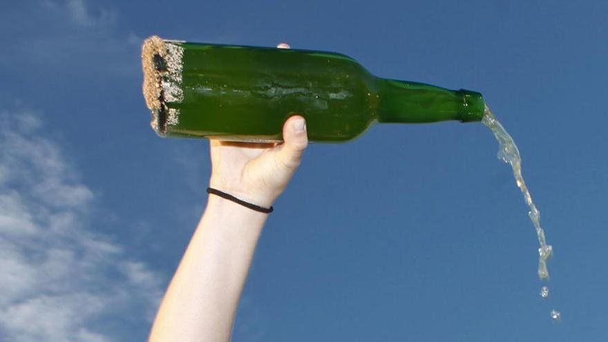 Una botella de sidra