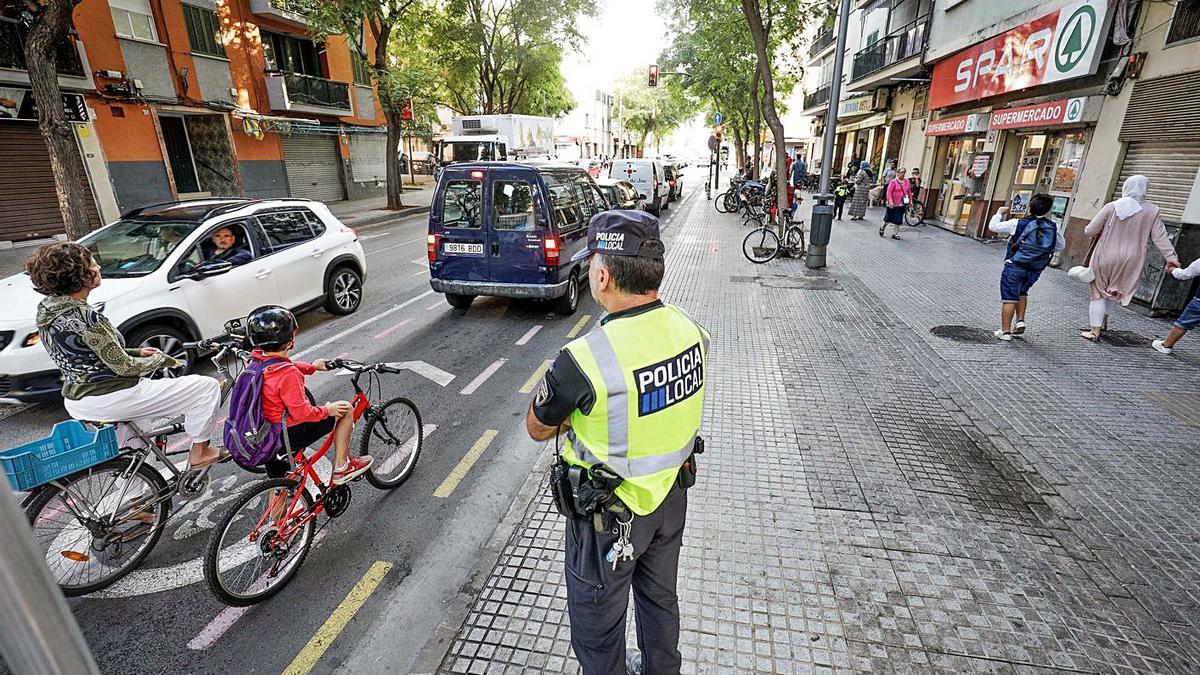 Un policía, en Son Gotleu, donde ocurrieron los hechos