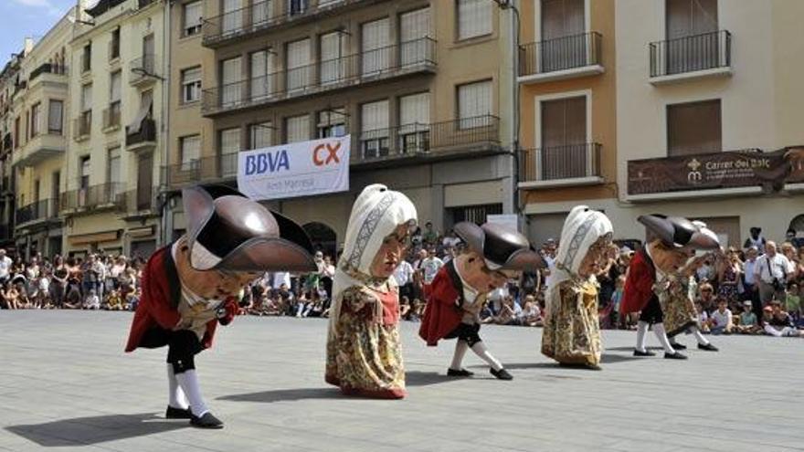 Una ombra, el més cobejat durant la ballada de la imatgeria de Manresa