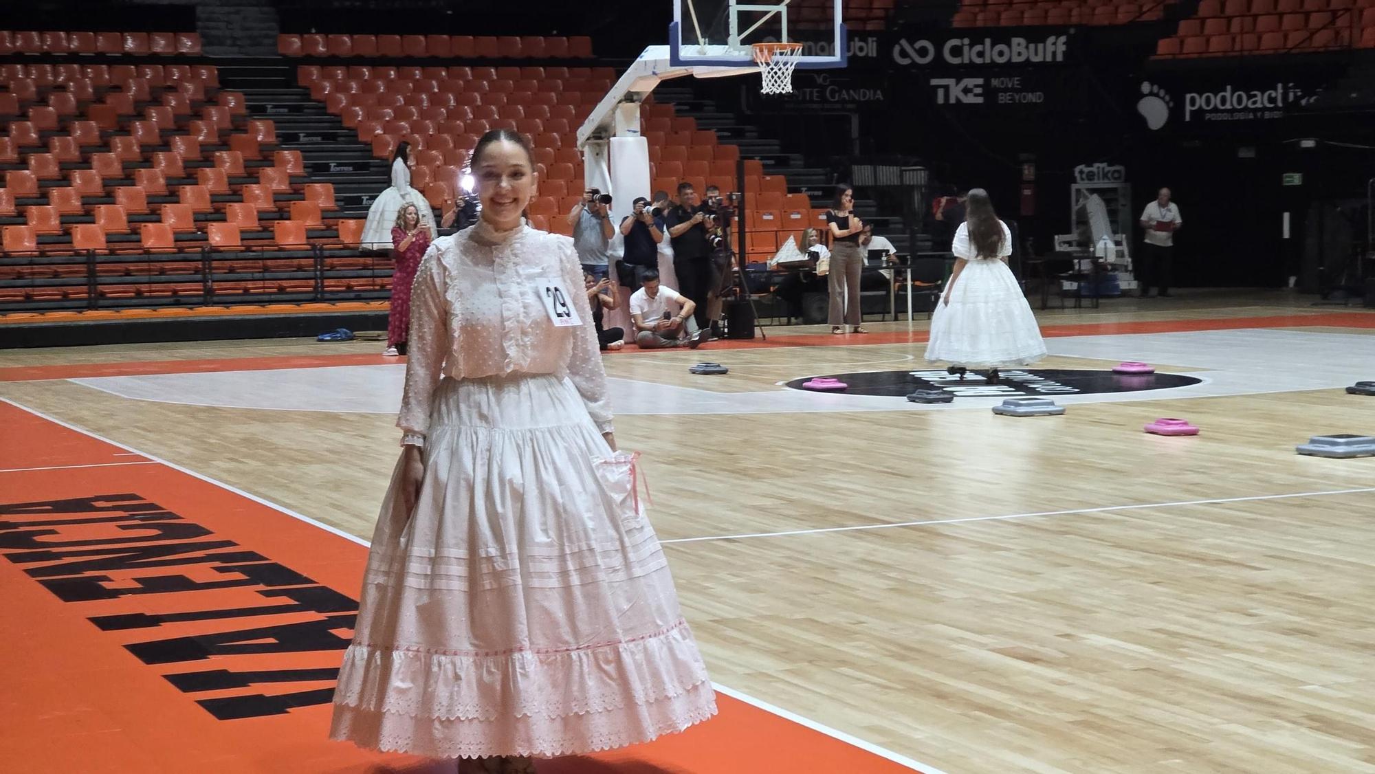 Asi ha sido el ensayo de la elección de candidatas a Falleras Mayores de València 2026