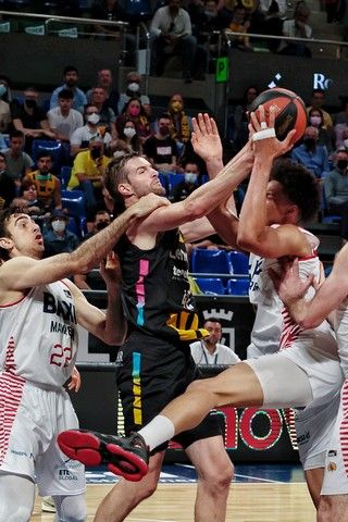 Partido Lenovo Tenerife - BAXI Manresa de Liga Endesa