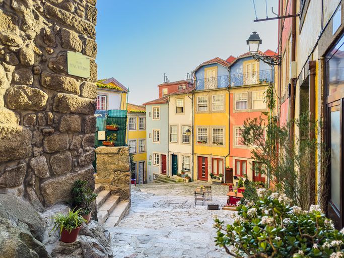 Largo da Pena Ventosa en Oporto, Portugal.