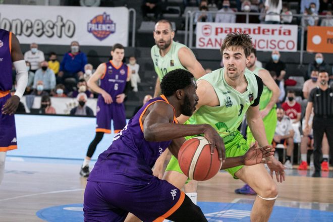 El Oviedo Baloncesto, ante el Palencia