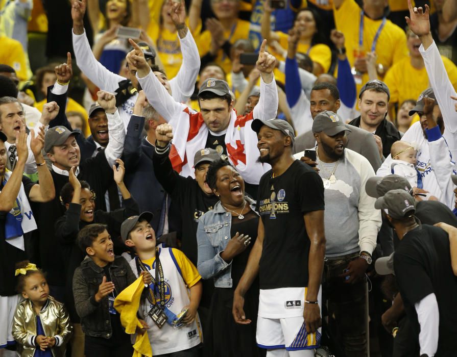 Los Warriors de Kevin Durant, campeones de la NBA