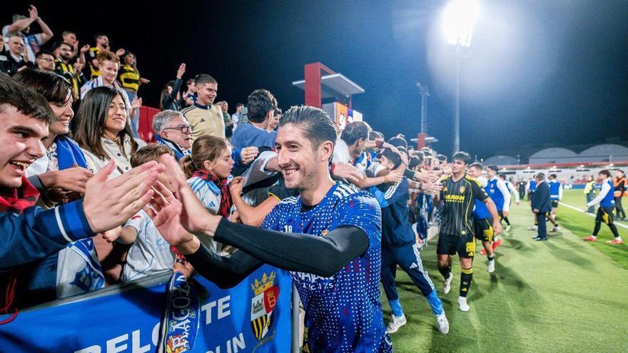 Las razones del liderato del Real Zaragoza y el control del descontrol de Ibai Gómez