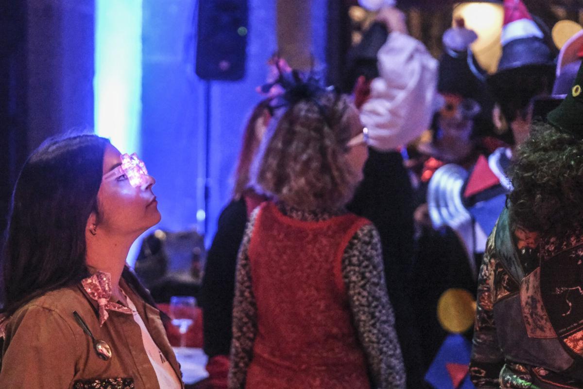 Fiesta de ‘CAAMnaval’:  el dadaísmo