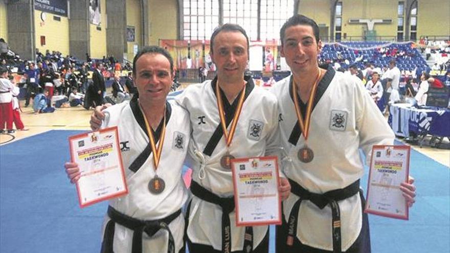 El taekwondo suma más de 100 adeptos