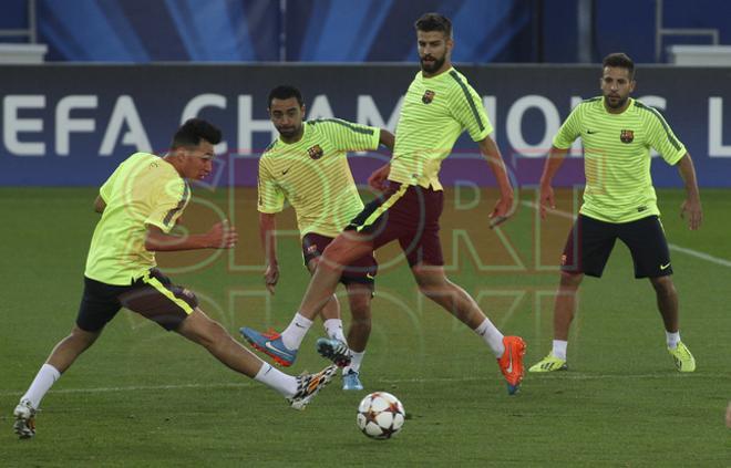 Las imágenes del entrenamiento del FC Barcelona  en París