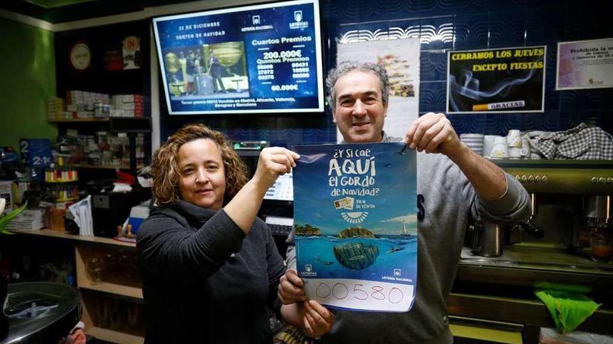 Alegría en La Cantina de San Frontis por haber dado un quinto premio.