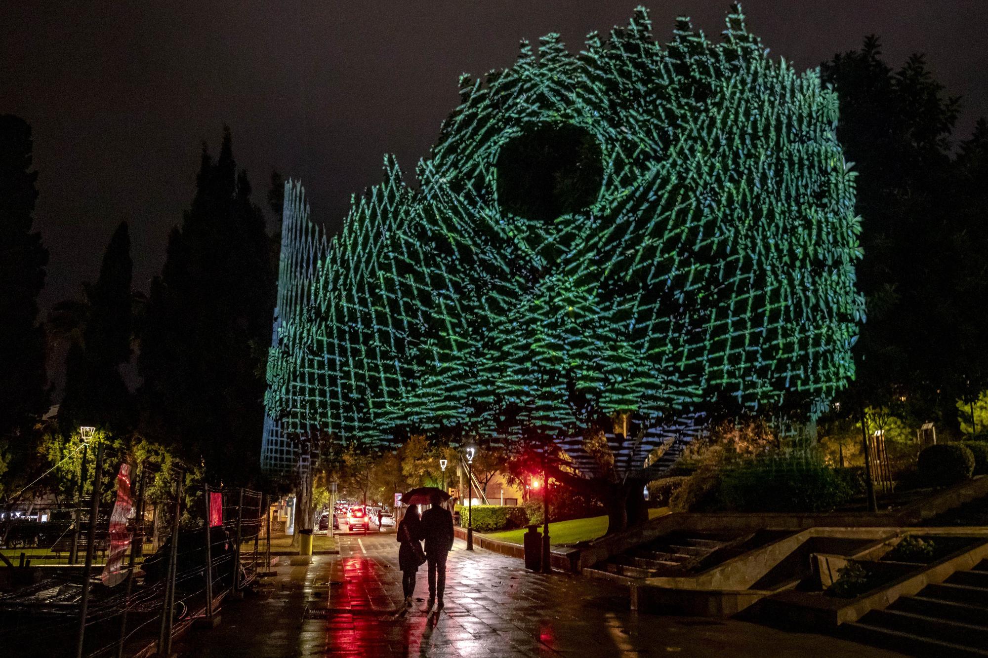 La lluvia frustra los espectáculos de luces de Navidad en Palma