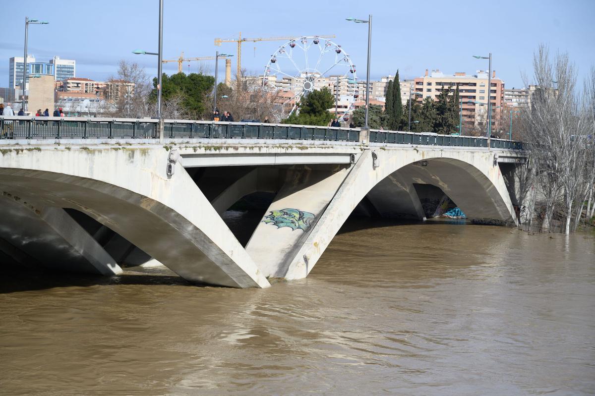 EN IMÁGENES | Crecida del río Ebro a la altura de Zaragoza