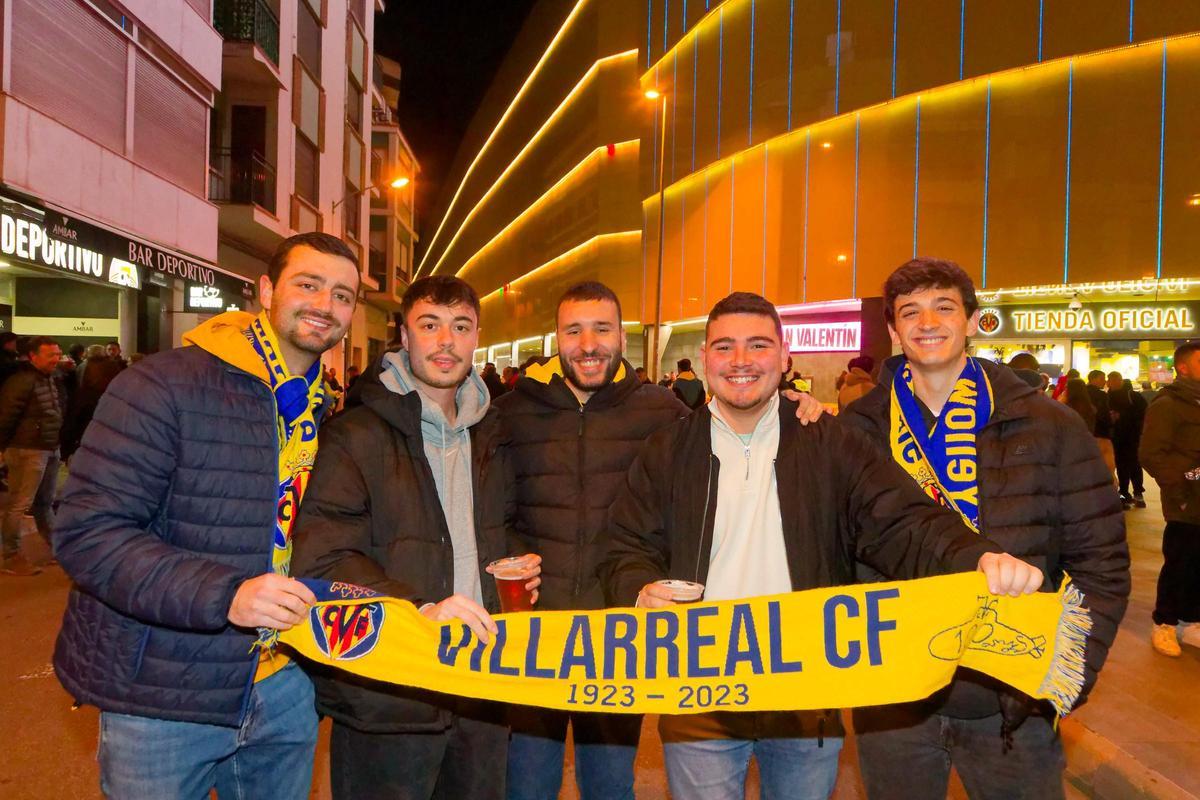 Galería: Diversión y buen ambiente en la previa del Villarreal-Espanyol