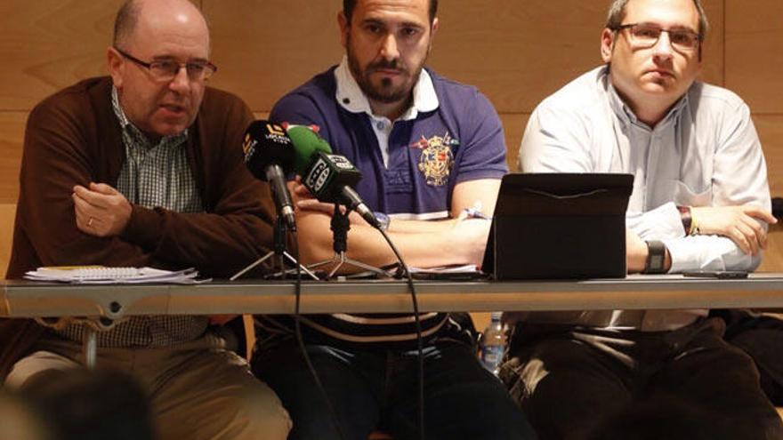 Representantes de Comisiones Obreras, esta mañana, en rueda de prensa. // Ricardo Grobas