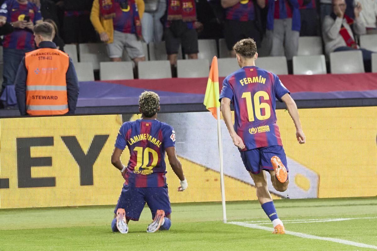 Lamine volvió a ver portería frente al Elche