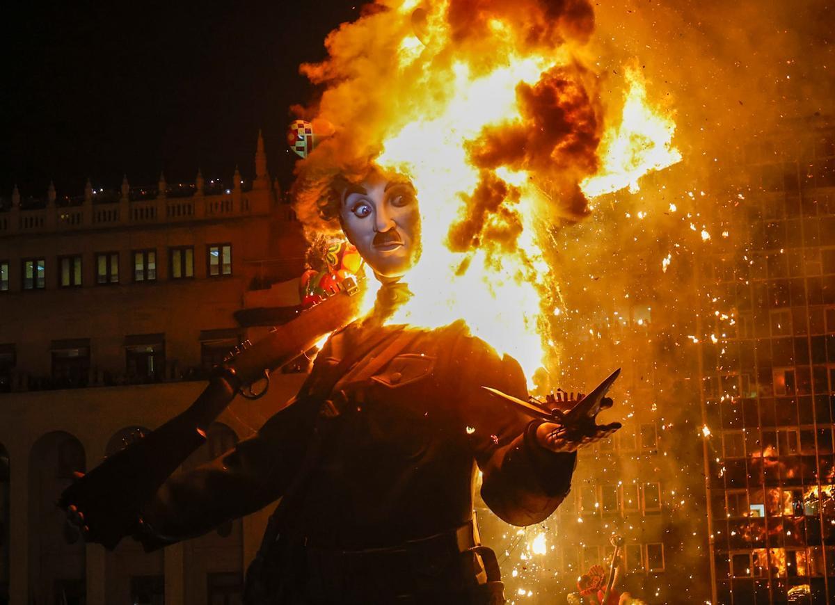 Cremà 2026: Así ha ardido la Falla del Ayuntamiento