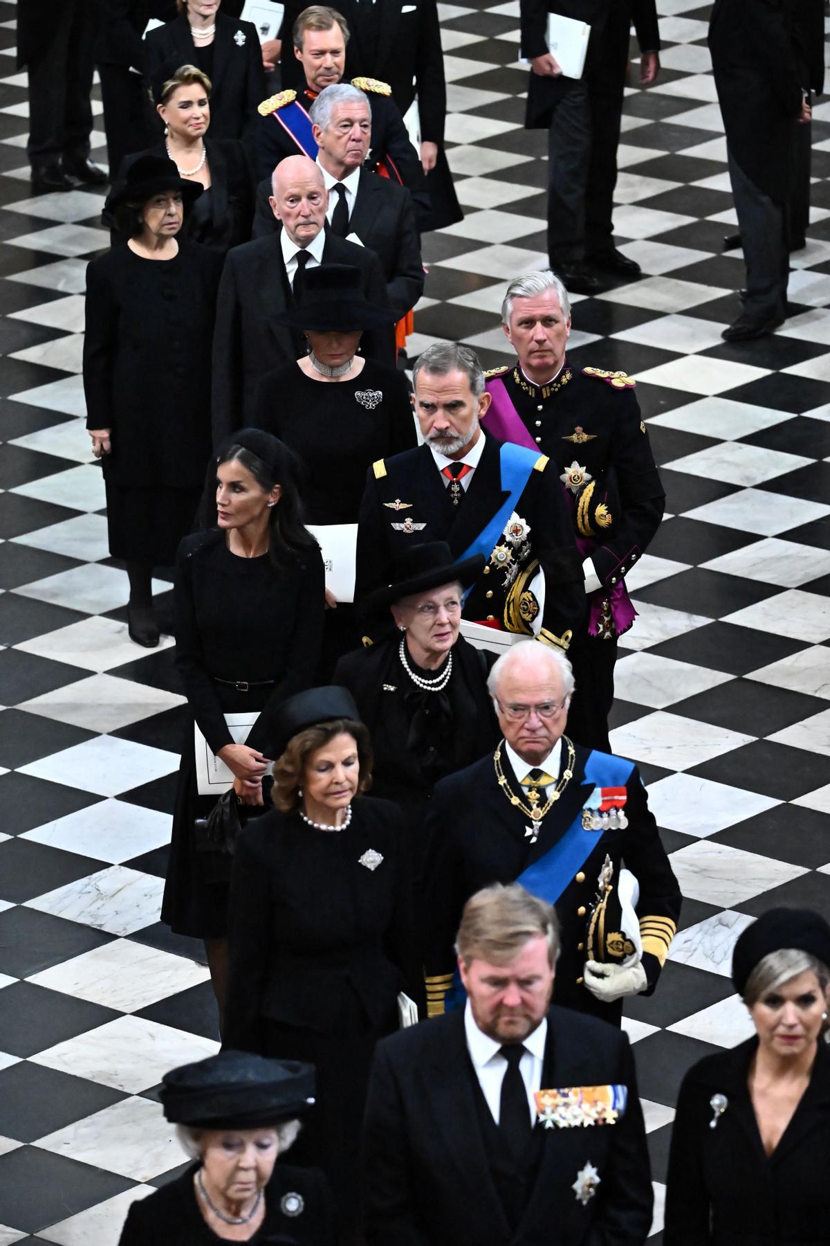 El rey Willem-Alexander de los Países Bajos, la reina Máxima de los Países Bajos, la reina Silvia de Suecia, el rey Carlos Gustav XVI de Suecia, la reina Margarita II de Dinamarca, el rey Felipe VI de España, la reina Letizia de España