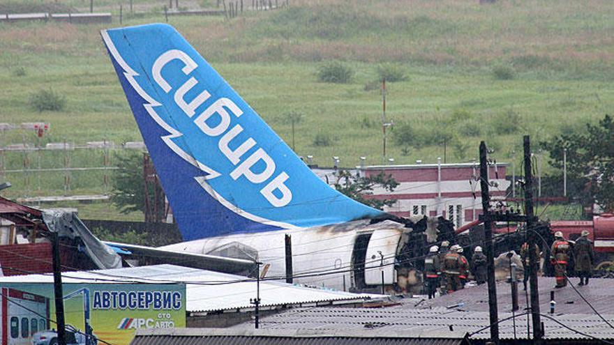 Homenaje a las víctimas del vuelo MH3700 de Malasyan Airlines.