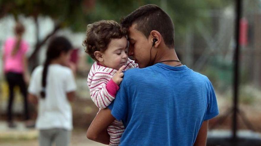 La UE solo ha reubicado al 3% de los refugiados prometidos hace un año