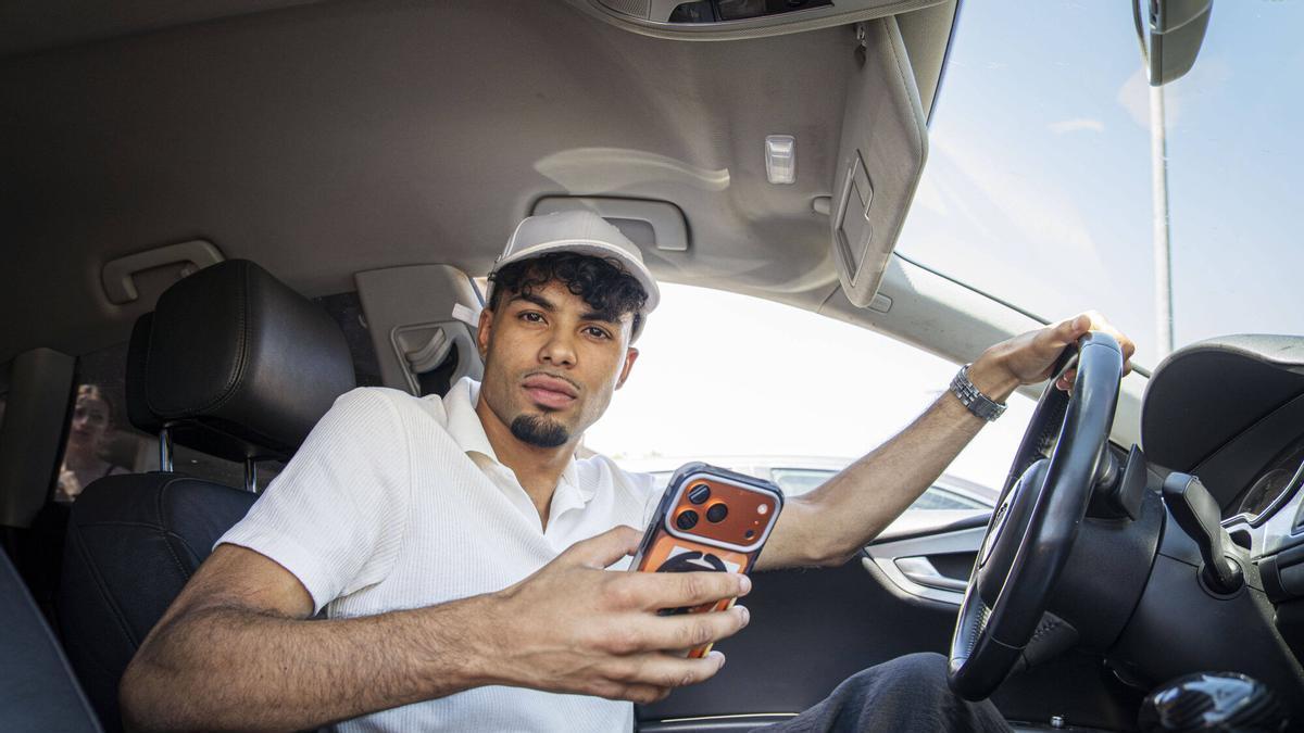 Naim Smaili, el jove d'Avinyó que triomfa a TikTok