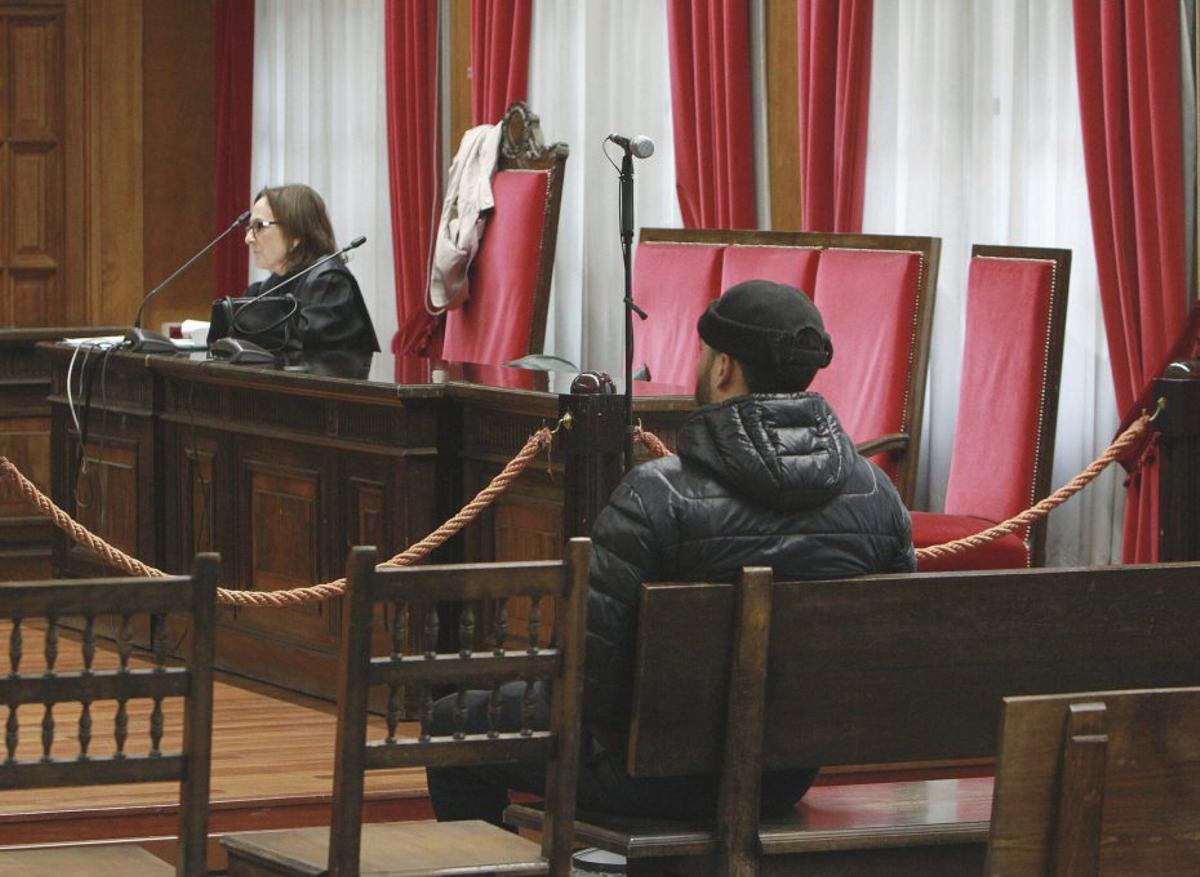 El acusado, este jueves en la Audiencia Provincial de Ourense. |  I. Osorio