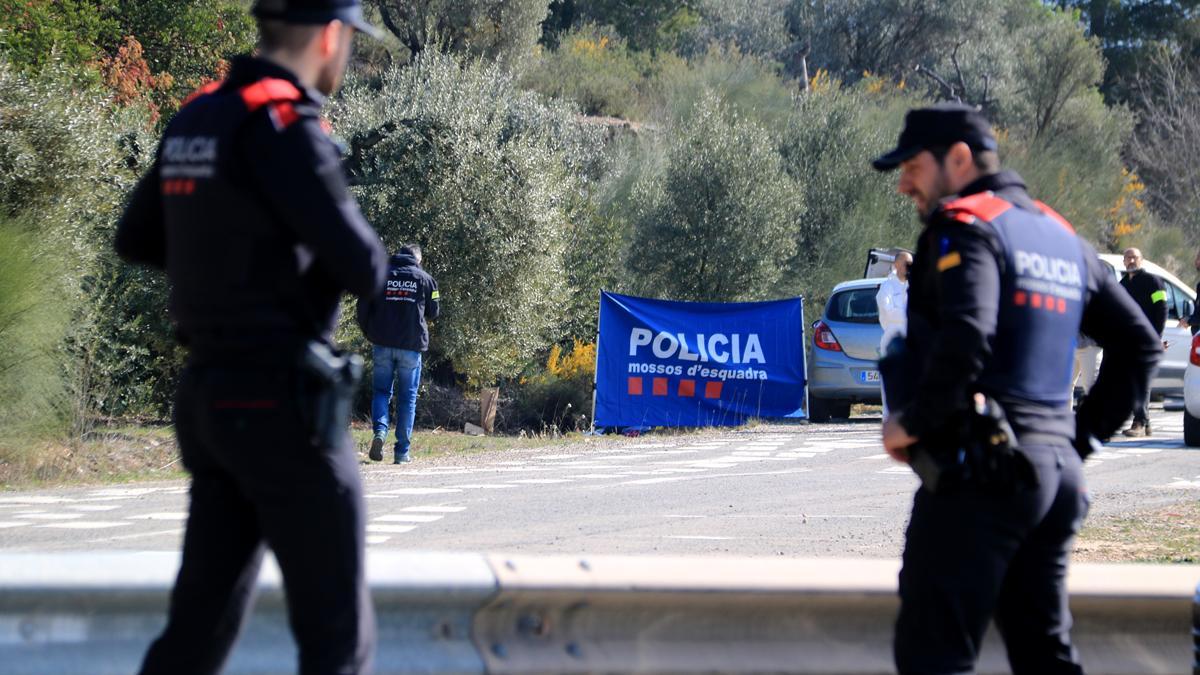 Hallado el cadáver de una joven en un arcén de Mora la Nova (Tarragona)