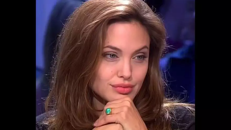 Angelina visita 'Pasapalabra' y arden las redes en España
