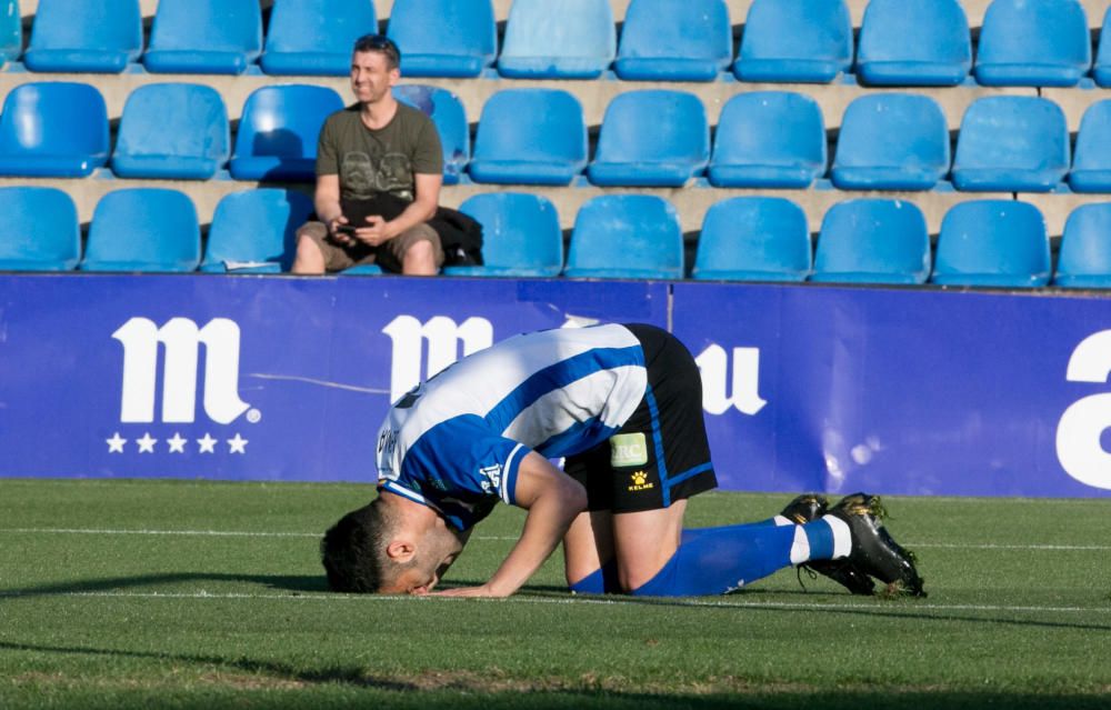 Los blanquiazules desperdician la oportunidad de huir del descenso y no pasan del empate ante un Andorra con uno menos desde el 52'