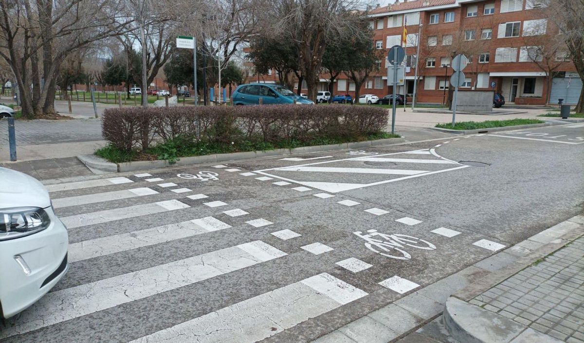 El puzle del carril bici presenta un enigma a l’avinguda Costa Brava | SANTI COLL
