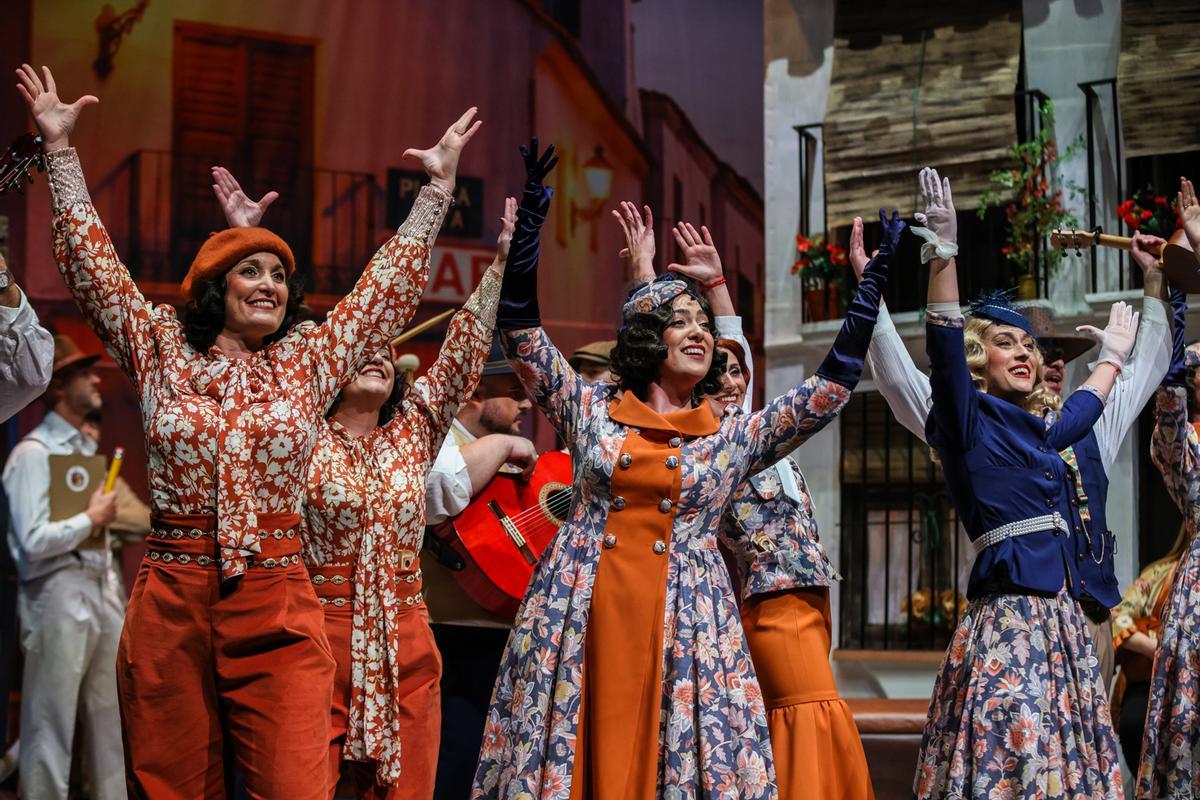 'La comparsa del valle', de Alhaurín El Grande, en la segunda preliminar del COAC 2026 del Carnaval