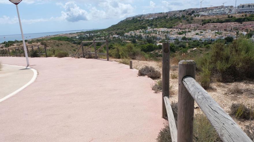 Un paisaje de Elche que cada vez se disfruta menos